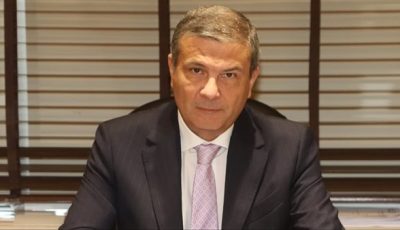 بعد إصابته بانفجار في العين.. وزير الزراعة يطمئن على حالة مسؤول حماية الأراضي بسوهاج| بث مباشر