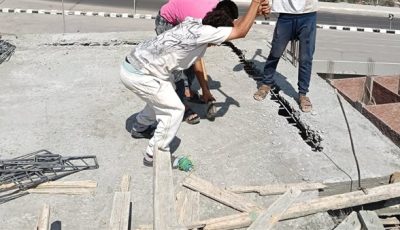 محافظ الجيزة يتابع إزالة 3 أدوار مخالفة بعقارات في حي الهرم