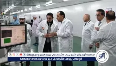 عاجل- مدبولي يتفقد خطوط إنتاج الهواتف والتليفزيونات بمصنع “صافي جروب” بمدينة 6 أكتوبر ويشيد بمستوى التصنيع المحلي