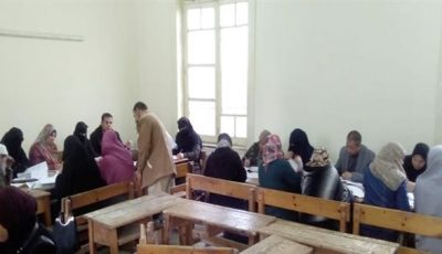 وفاة معلمة بالفيوم أثناء أعمال تصحيح أوراق امتحانات الدبلومات التجارية