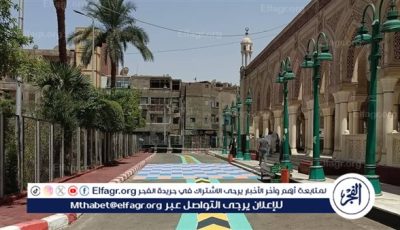 أهالي قنا يحتفون بتجهيزات ساحة مسجد سيدي عبد الرحيم القنائي لصلاة عيد الأضحى “صور”