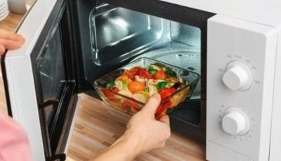 أطعمة خطرة في الميكروويف.. احذر قبل التسخين!