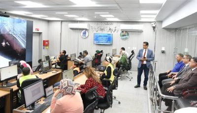 عبر مركز سيطرة الشبكة الوطنية.. محافظ الفيوم يتابع أعمال المرحلة الثانية من الموجة 26 لإزالة التعديات على أملاك الدولة‎