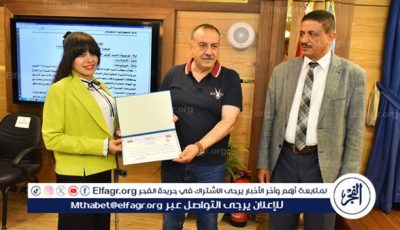 “بعد تكريمها من الرئيس السيسى” محافظ أسيوط يكرم موظفة بديوان المحافظة من ذوي الهمم