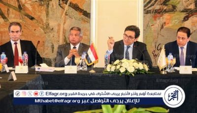وزير الثقافة يترأس اجتماع وضع توصيات لجنة دراسة التأثيرات الاجتماعية للدراما والإعلام تمهيدًا لرفعها لرئيس الوزراء