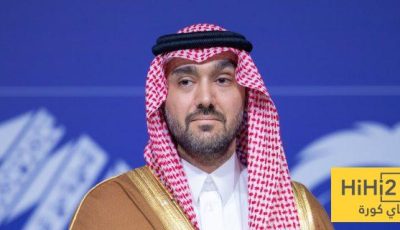 وزير الرياضة يشيد بأداء الهلال بعد التعادل مع ريال مدريد