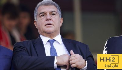 لابورتا يتجاهل ضغوط تيباس ويكافئ موظفي برشلونة