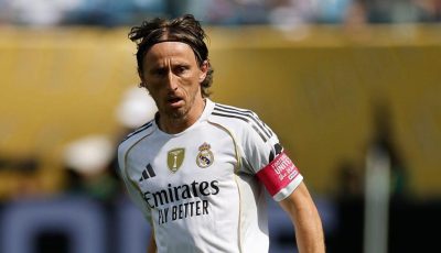 مركز جديد لمودريتش مع ميلان… لن تصدق كيف سيوظفه أليغري…!